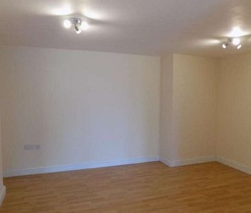 1 bedroom ground floor flat to rent - Photo 3