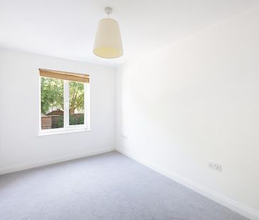 2 Bed Flat - Photo 1
