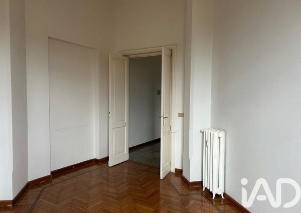 Piazza dello zerbino, Genova, Liguria 16122