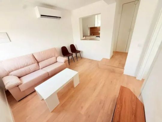 Piso en alquiler en Barrio San Roque - Photo 1