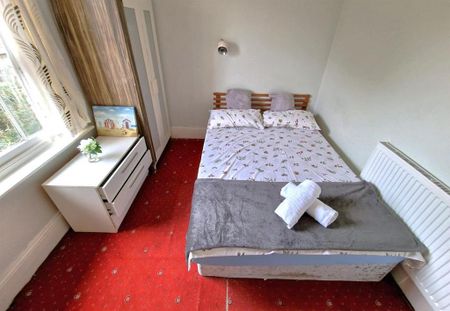 8 bedroom house share to rent - Photo 4