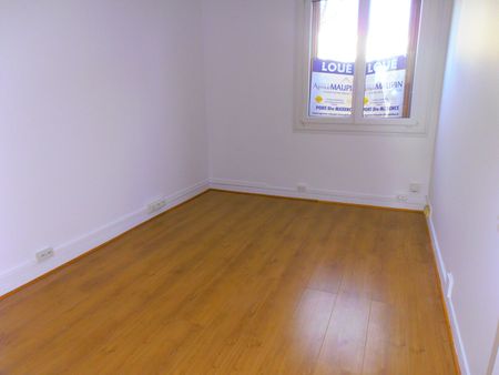 Location Appartement 5 pièces 83m² - Photo 4