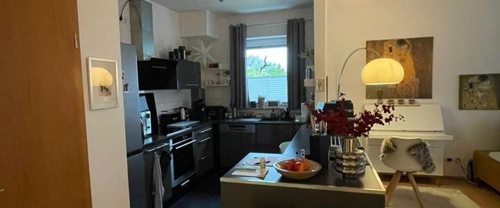 Schicke Wohnung mit Blick auf den See - Photo 1