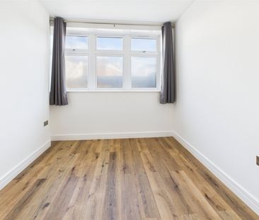 Radnor Road, Twickenham, Middlesex, TW1 - Photo 3