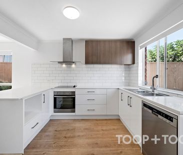 Renovated Secluded Townhouse in Maylands - Photo 3