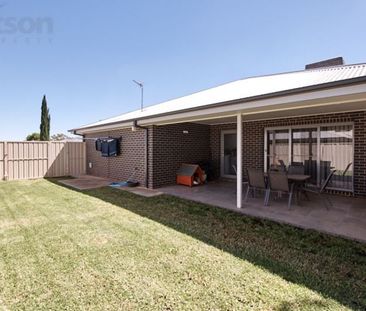 1/20 St Pauls Place Gobbagombalin NSW - Photo 6