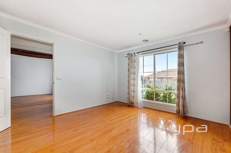 Stylish and Spacious Family Home in a Prime Location! - Photo 2