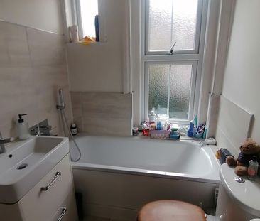 Room in a Shared Flat, Tottenham Lane, N8 - Photo 6