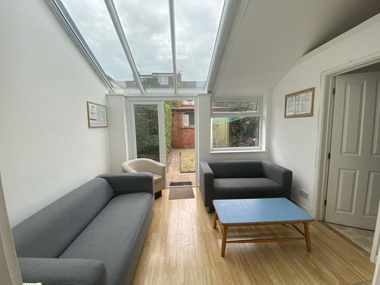 5 bedroom terraced house to rent - Photo 1