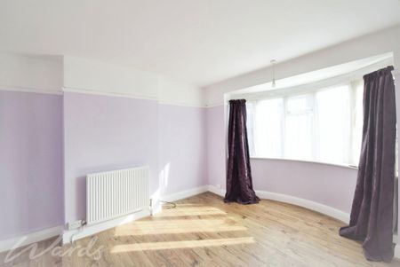 4 bedroom semi-detached house to rent - Photo 3