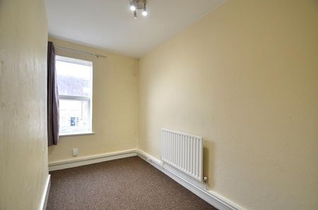 2 bedroom apartment - Photo 4