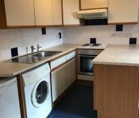 1 bed Apartment - To Let - Photo 6