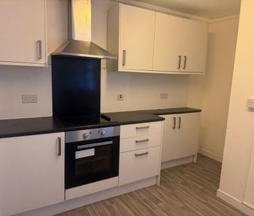 2 bedroom end of terrace house to rent - Photo 6