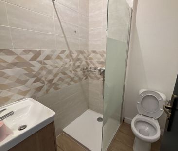 Location Appartement 3 pièces 56m² - Photo 3