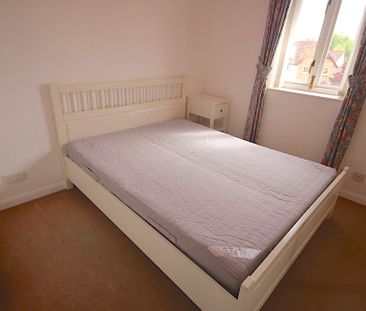 Gogarloch Syke, South Gyle, Edinburgh, EH12 - Photo 4