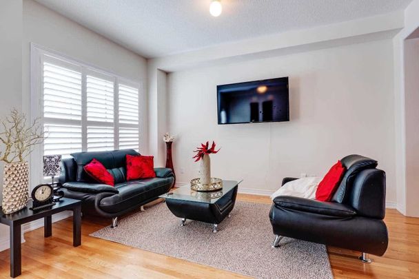 For Lease - 71 Lanark Circle Unit# Upper, Brampton, Ontario - Photo 1