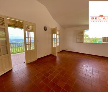 Location Maison 5 pièces 105m² LE LAMENTIN 97232 - Photo 3