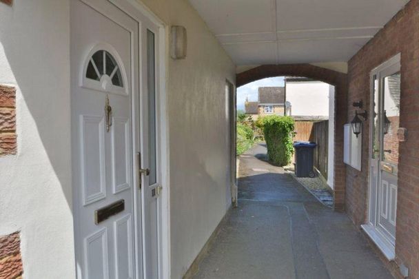 Manor Orchard, - Photo 1