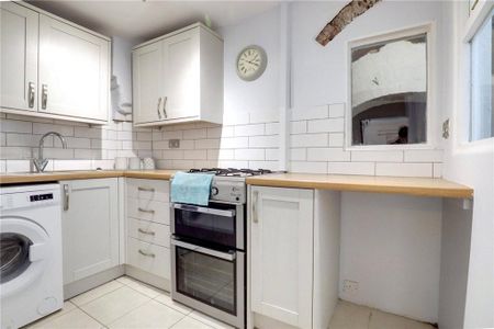 1 bedroom terraced house to rent - Photo 2