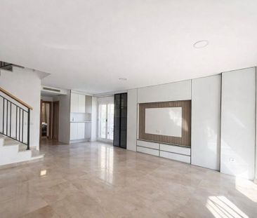 4 room luxury House for rent in Paterna, Valencia - Photo 6