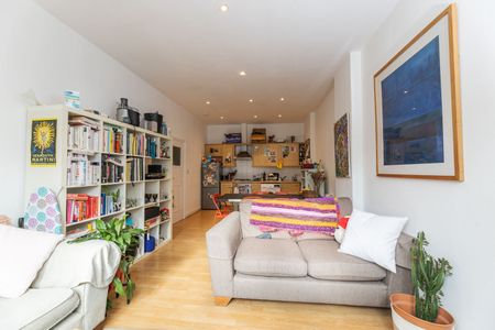 3 Bed Flat, Brighton Terrace, SW9 - Photo 4