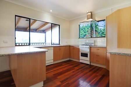 Rural Setting - Photo 3