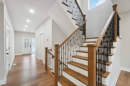 For Lease - 210 S Pelham Road, Welland, Ontario - Photo 2