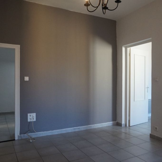 Location Appartement 2 pièces 45m² - Photo 1