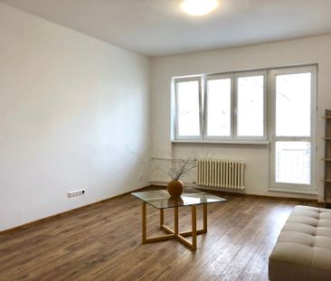 Na prenájom 3 izbový byt, 86 m2, Bratislava, Nové Mesto, Šancova ulica – Fotografia 1