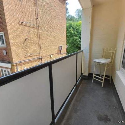 2 bedroom property to rent in London - Photo 1