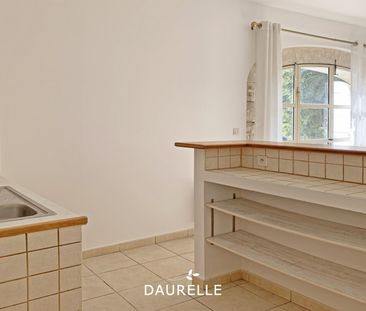 Location Appartement 2 pièces 53m² CHATEAURENARD 13160 - Photo 5