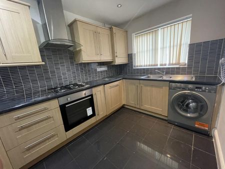 4 bedroom townhouse to rent - Photo 5