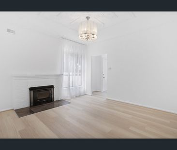 Beachside Living – Walk to Everything - Photo 2