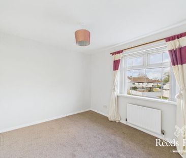 32 Dunbeg Park, Hillsborough, BT26 6AT - Photo 4