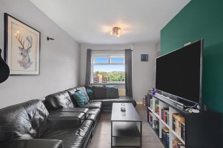 24 Knockwood Crescent, Belfast, BT5 6GE - Photo 2