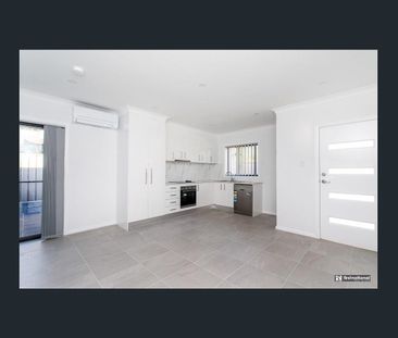 Modern Comfort in a Quiet South Penrith Setting - Photo 3