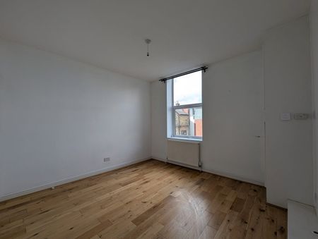 2 Bed Flat, Westow Hill, SE19 - Photo 4