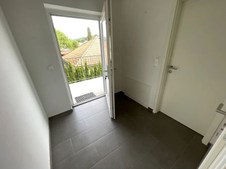 Neuwertige Mietwohnung mit Balkon und hochwertiger Ausstattung ...! (Barrierefrei) - Foto 4