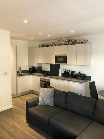 1 bedroom apartment to rent - Photo 4