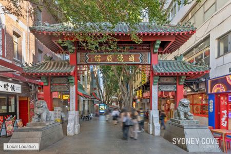 FULLY RENOVATED APARTMENT IN A FANTASTIC LOCATION | Furnished - Photo 2