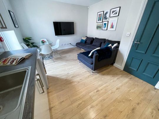 5 bedroom house to rent - Photo 1