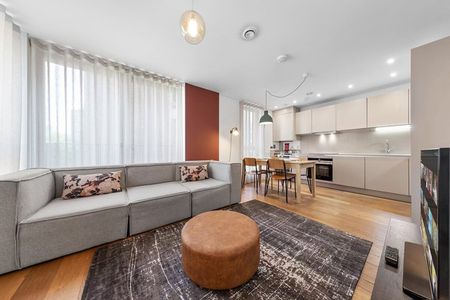 Edwards Mews - Photo 2