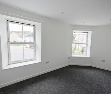 3 bedroom maisonette to rent - Photo 2