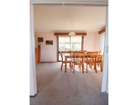14 Arncliffe Road Austins Ferry TAS 7011 Australia - Photo 2