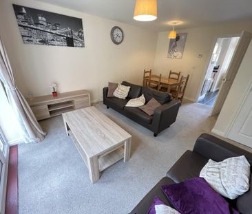 Elm Walk, Coventry, White Willow - Photo 1