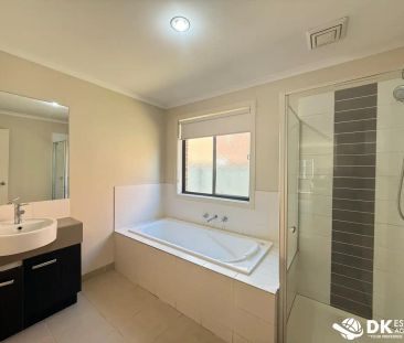 “Family Home in the Heart of Point Cook” - Photo 5