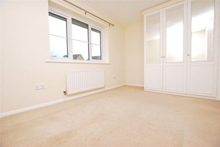 2 bedroom semi-detached house to rent - Photo 5