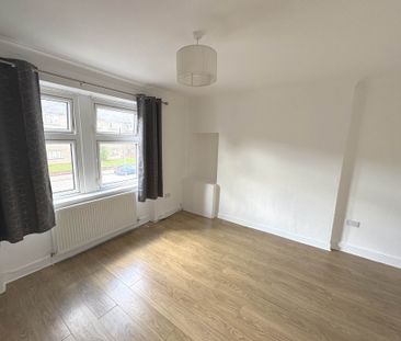 Price £795 pcm - Available Now - Unfurnished - Photo 6
