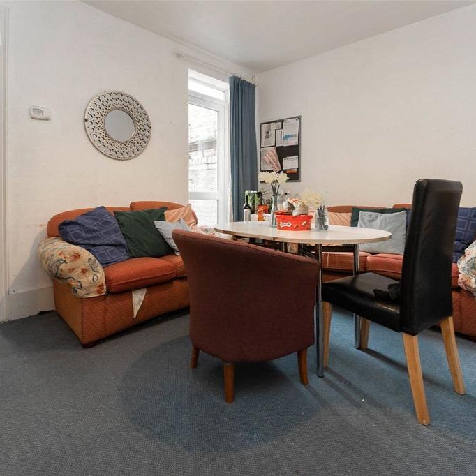 4 bedroom terraced house to rent - Photo 1