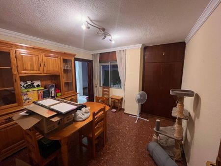 Amplio piso en Málaga - Foto 4